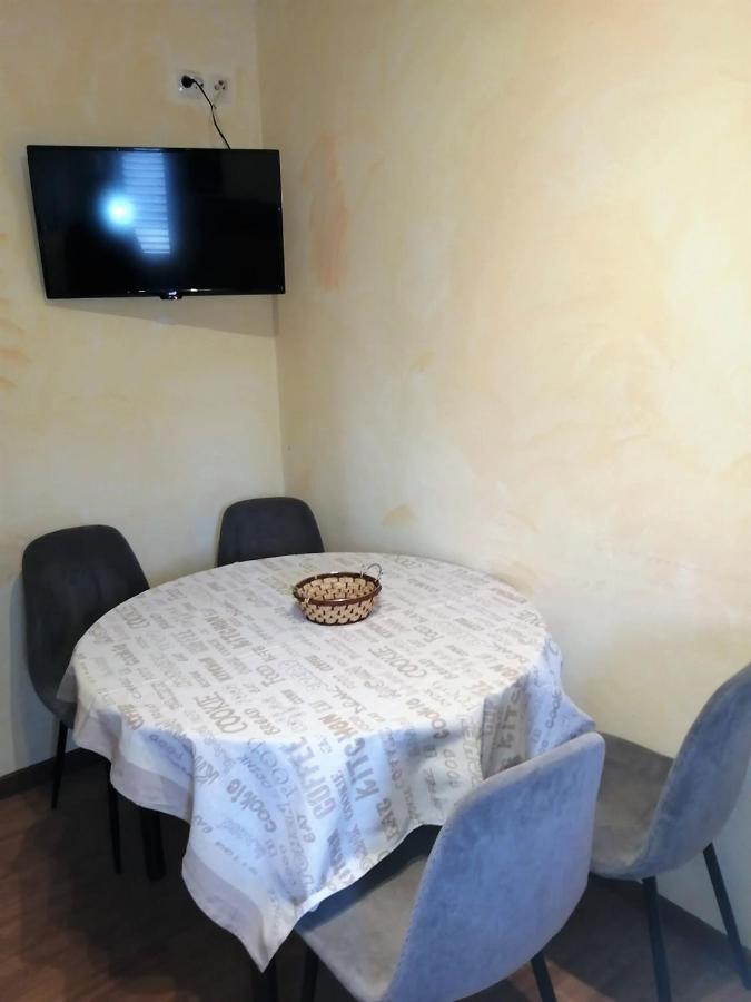 App Palcic K Apartamento Novigrad Istria Exterior foto